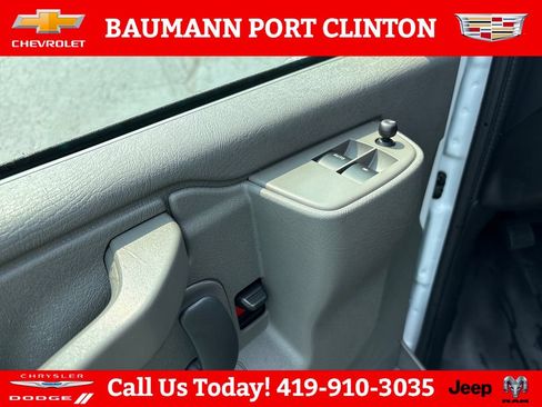 Used 2025 Chevrolet Express 2500 w/ Driver Convenience Package RWD image 11