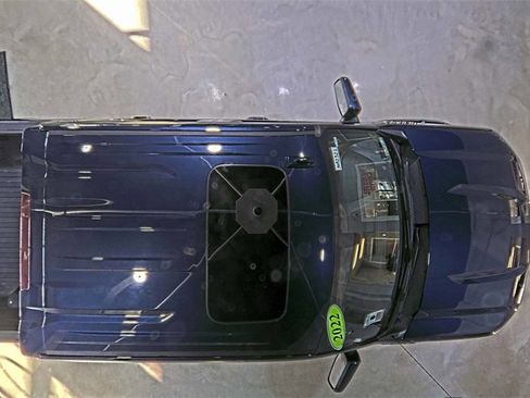 Used 2022 Chevrolet Silverado 1500 High Country w/ Z71 Off-Road Package image 17