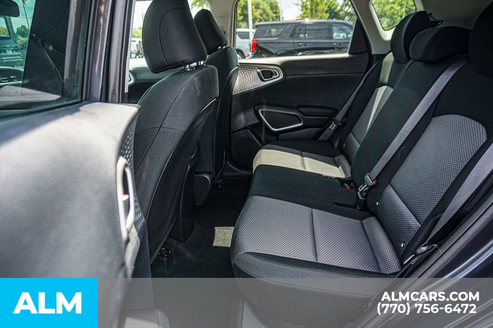 Used 2025 Kia Soul LX w/ LX Technology Package FWD image 21