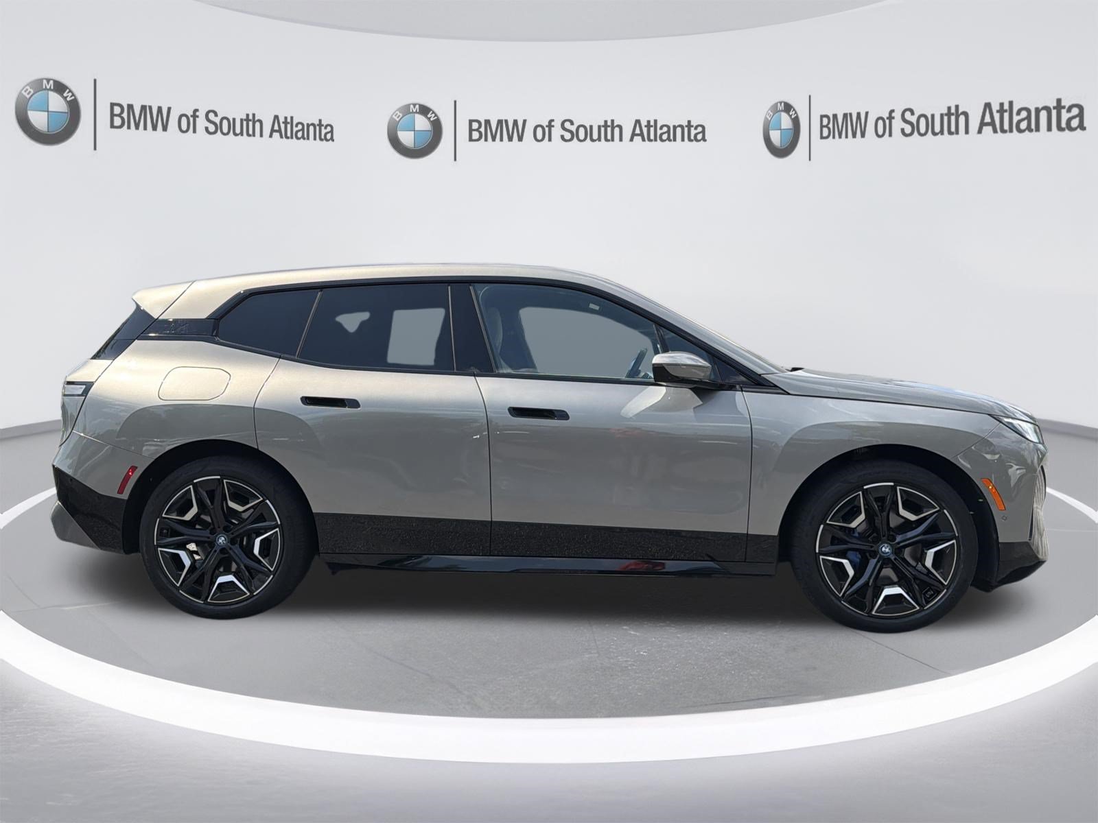 Certified 2024 BMW iX xDrive50 w/ Sport Package AWD/4WD image 27