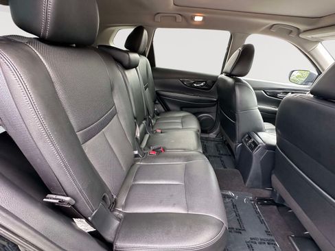 Used 2020 Nissan Rogue SL w/ Premium Package AWD/4WD image 31