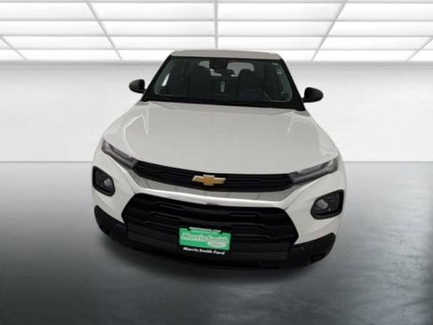 Used 2021 Chevrolet TrailBlazer LS image 2