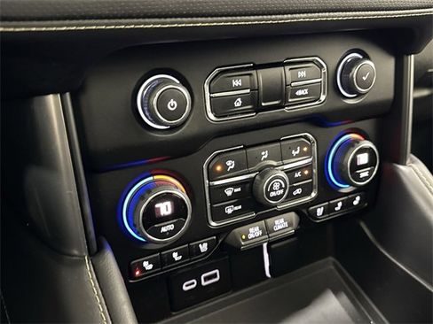 Used 2022 Chevrolet Tahoe Premier image 23