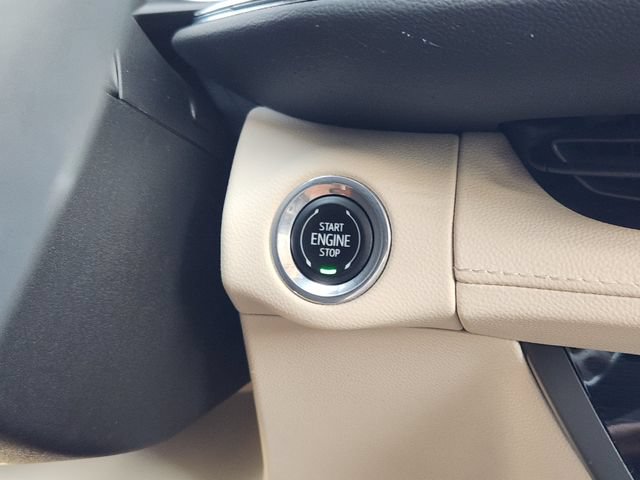 Used 2023 Buick Envision Avenir FWD image 23