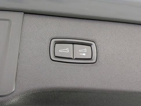 New 2026 Porsche Cayenne image 18