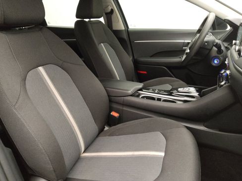 Used 2021 Hyundai Sonata SE FWD image 21