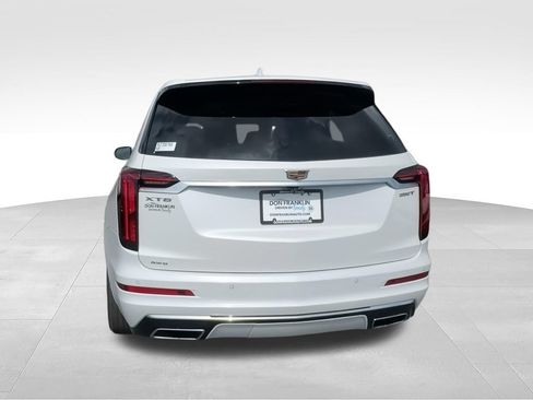 Used 2024 Cadillac XT6 Luxury w/ LPO, Floor Liner Package AWD/4WD image 7