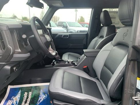 Used 2024 Ford Bronco Big Bend w/ Sasquatch Package image 11