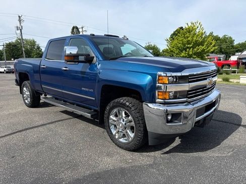Used 2015 Chevrolet Silverado 2500 LTZ w/ LTZ Plus Package AWD/4WD image 8