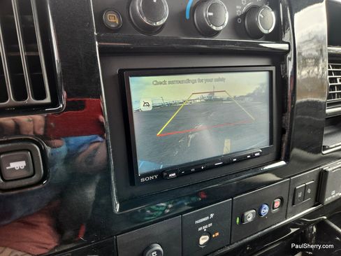 Used 2024 Chevrolet Express 2500 w/ Driver Convenience Package image 3