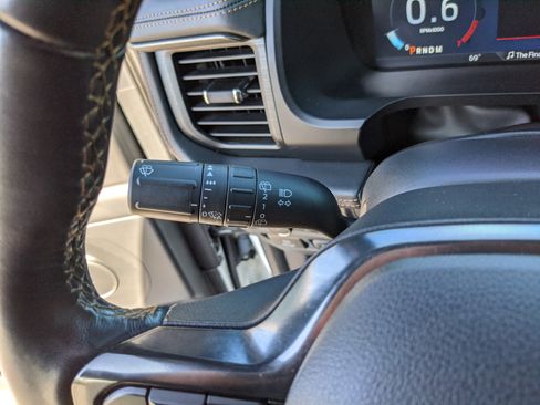 Used 2024 Ford Expedition Platinum image 36