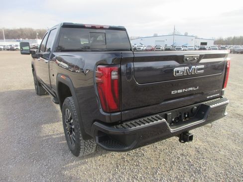 New 2026 GMC Sierra 2500 Denali Ultimate image 9