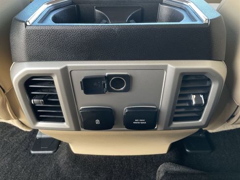 Used 2017 Ford F150 Lariat w/ Equipment Group 501A Mid image 20