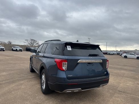 Used 2020 Ford Explorer XLT w/ Equipment Group 202A image 17