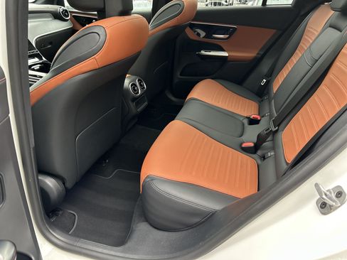 Certified 2024 Mercedes-Benz GLC 300 image 40
