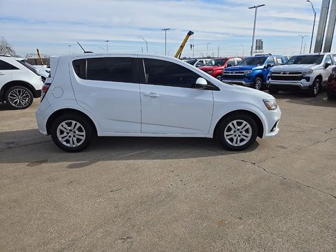 Used 2020 Chevrolet Sonic LT image 7