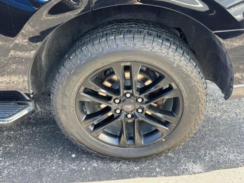 Used 2023 Ford Expedition XLT AWD/4WD image 7