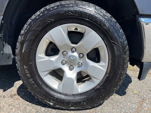 Used 2020 RAM 1500 Big Horn image 10