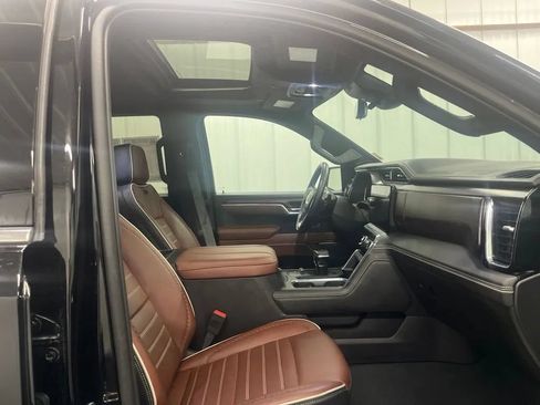 Used 2023 GMC Sierra 1500 Denali Ultimate AWD/4WD image 8
