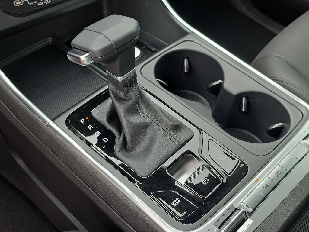 New 2026 Kia Carnival SX w/ SX Dark Edition Package FWD image 27
