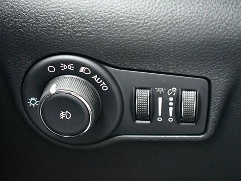 New 2026 Jeep Compass Latitude AWD/4WD image 12