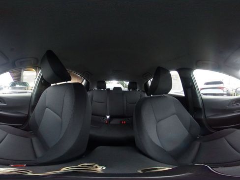 Used 2025 Toyota Prius LE image 42