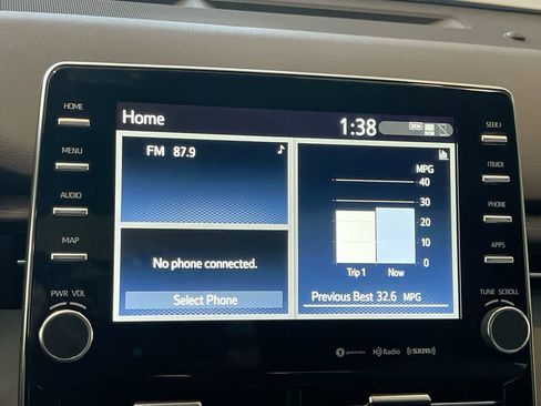 Used 2021 Toyota Avalon XLE image 16