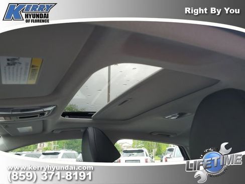 New 2026 Hyundai Elantra Limited FWD image 19