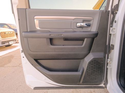 Used 2023 RAM 1500 Classic SLT w/ Electronics Group image 32