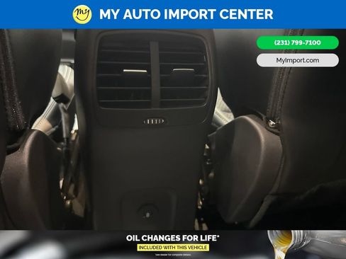 Used 2025 Ford Escape SE FWD image 25