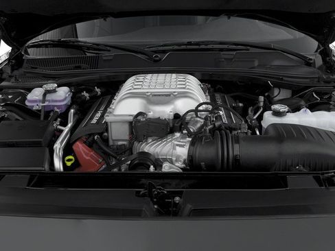 Used 2016 Dodge Challenger SRT Hellcat RWD image 16