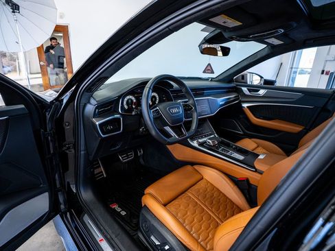 Used 2024 Audi RS 6 performance image 34