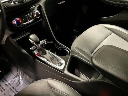 Used 2023 Buick Encore GX Preferred w/ Cold Weather Comfort Package image 17