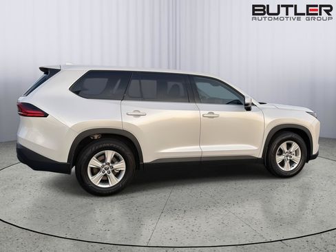 Certified 2025 Toyota Grand Highlander AWD Hybrid image 7
