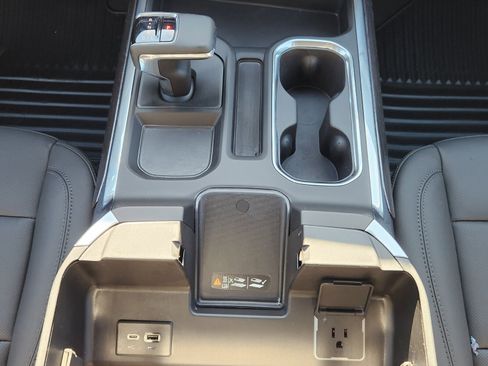 New 2026 Chevrolet Silverado 1500 LTZ w/ LTZ Premium Package image 11