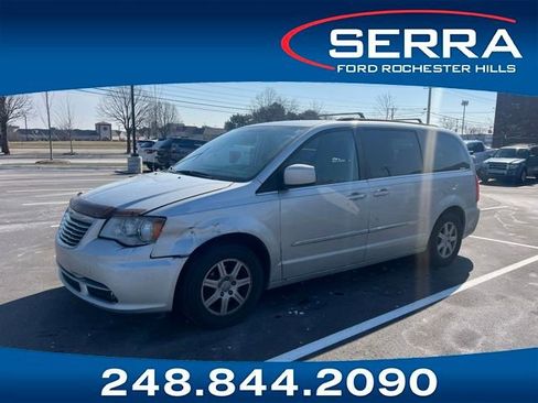 Used 2011 Chrysler Town & Country Touring image 1