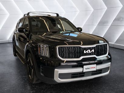 Used 2024 Kia Telluride EX w/ EX Captain's Chair Package
