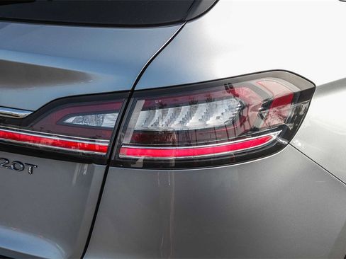 Used 2020 Lincoln Nautilus Reserve w/ Equipment Group 201A image 11