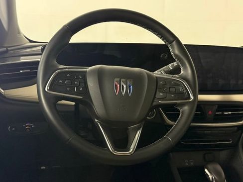 Used 2024 Buick Encore GX Avenir w/ Avenir Convenience Package FWD image 19