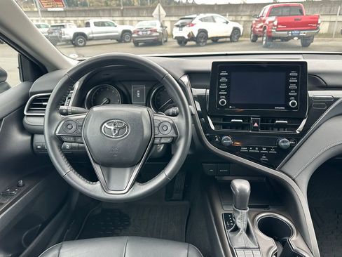 Used 2024 Toyota Camry SE image 15