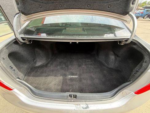 Used 2013 Toyota Camry SE w/ Leather Pkg FWD image 21