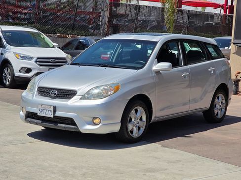 Used 2005 Toyota Matrix XR FWD image 5