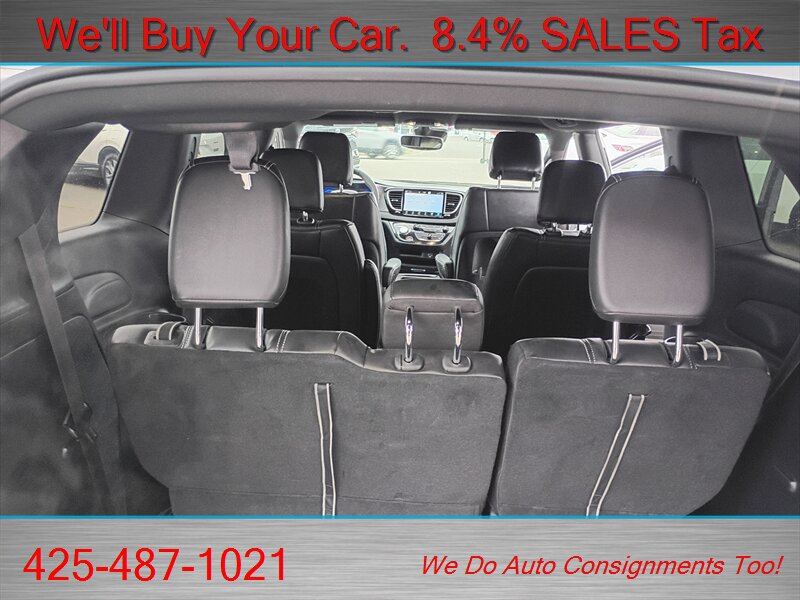 Used 2026 Chrysler Pacifica Select FWD image 18