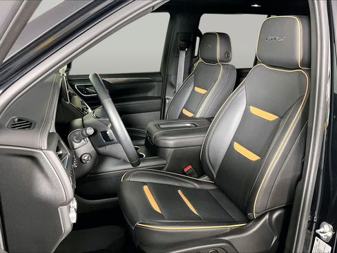 Certified 2024 GMC Yukon AT4 w/ AT4 Premium Plus Package AWD/4WD image 8