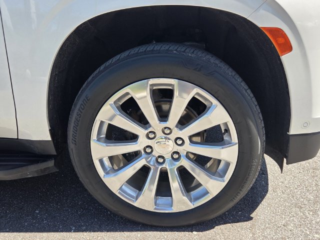 Used 2023 Chevrolet Tahoe Premier w/ Advanced Technology Package RWD image 11