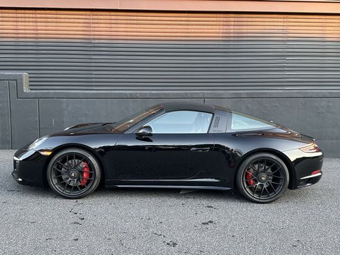 Certified 2019 Porsche 911 Targa 4 GTS image 2