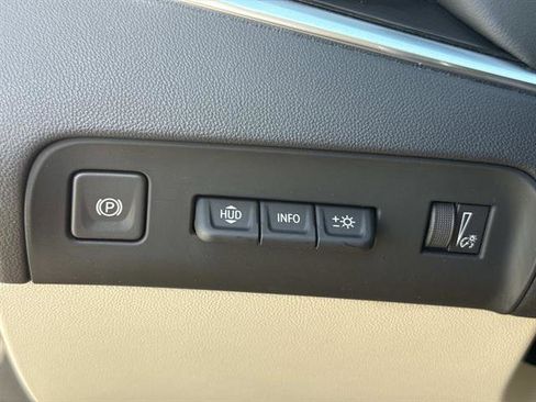 Used 2023 Buick Enclave Premium w/ Experience Buick Package image 30