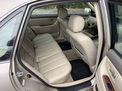 Used 2003 Toyota Avalon XLS FWD image 9