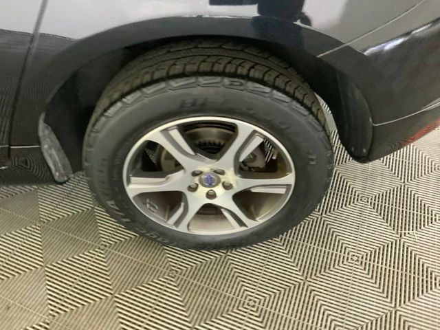 Used 2015 Volvo XC60 T6 Platinum w/ Protection Package AWD/4WD image 37