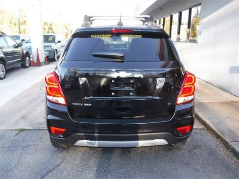 Used 2019 Chevrolet Trax LT w/ LT Convenience Package image 10